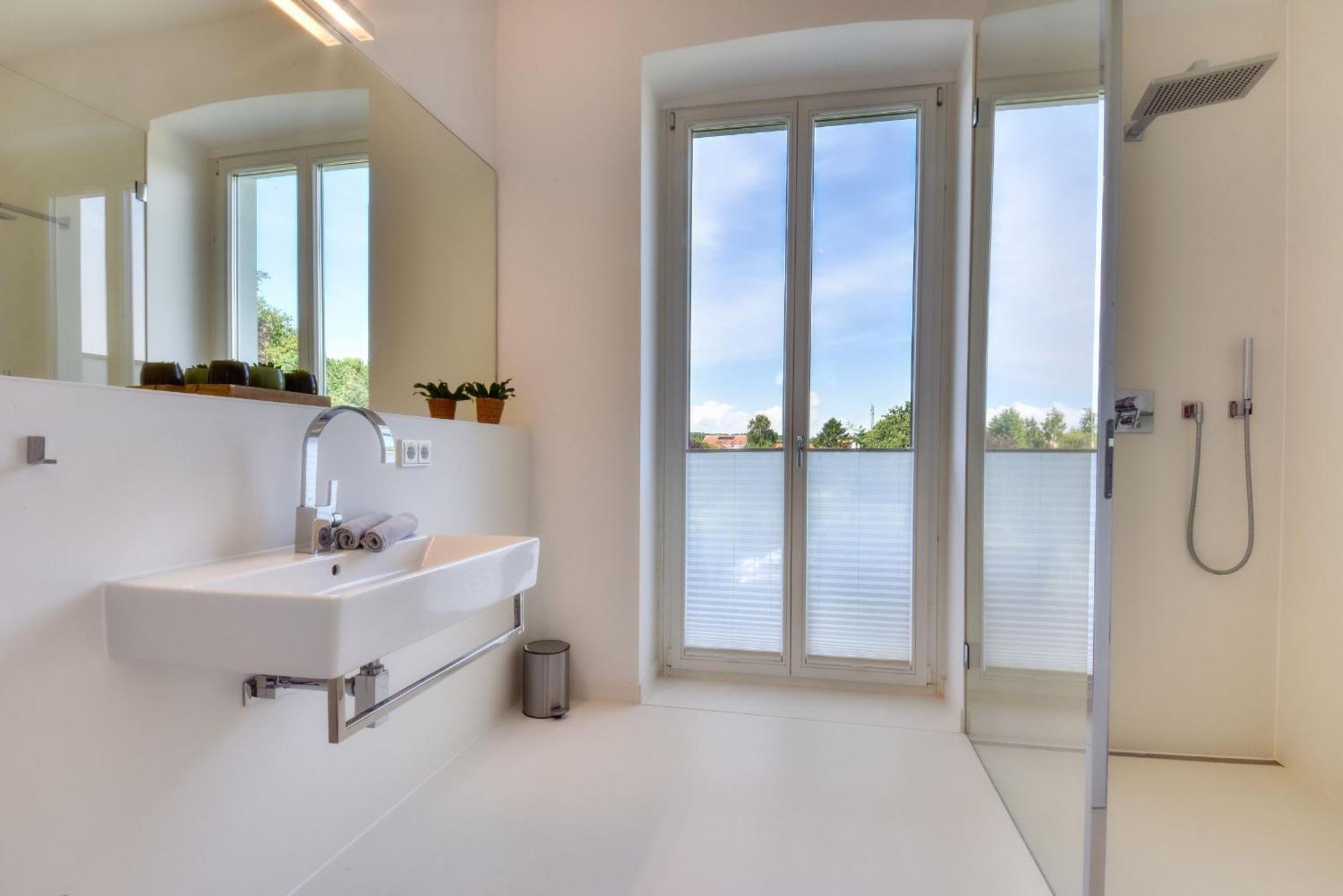 Ferienwohnung Fuerst Malte Loft I Design & Pool Putbus Extérieur photo